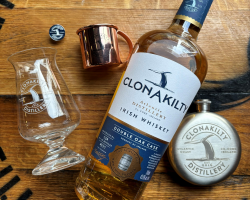 CLONAKILTY WHISKEY LOVER HAMPER BOX