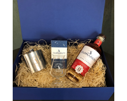PORT CASK WHISKEY, HIP FLASK & 1 GLASS HAMPER BOX